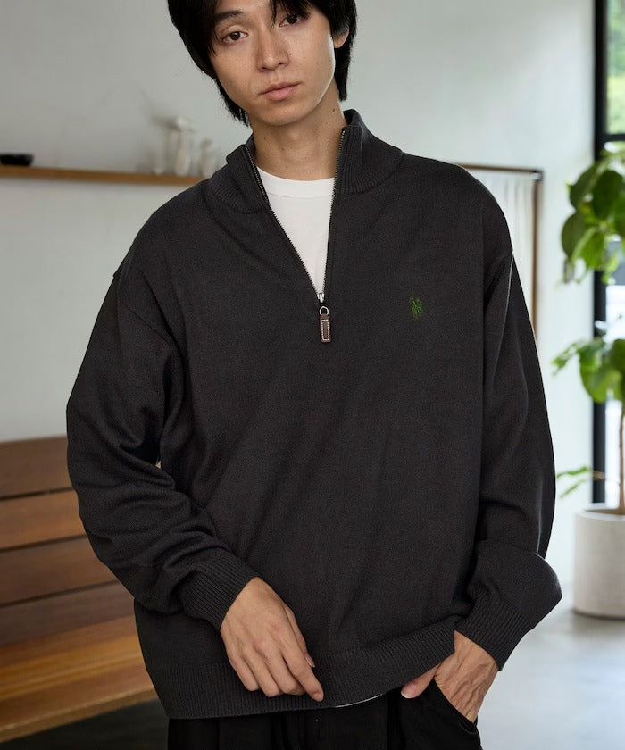 U.S. POLO ASSN. × PUBLUX / 刺繡半拉鍊針織衫（日本聯名限定）