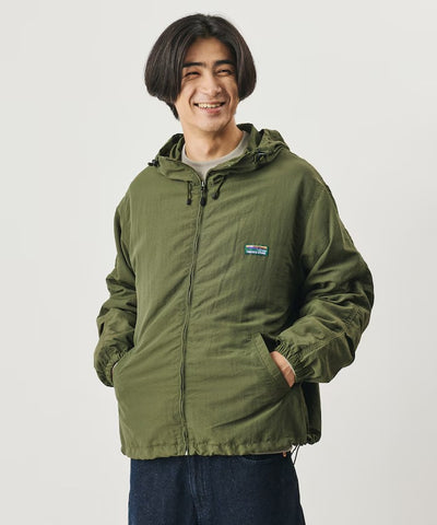FREAK'S STORE / 撥水尼龍連帽風衣外套（抽繩下擺）