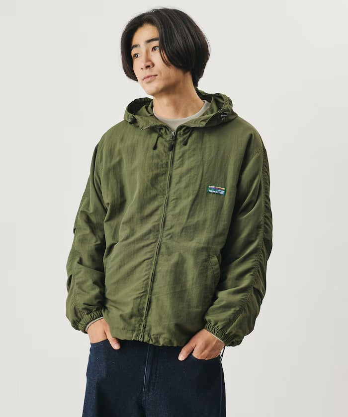 FREAK'S STORE / 撥水尼龍連帽風衣外套（抽繩下擺）