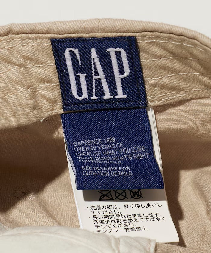 GAP × FREAK'S STORE / 刺繡LOGO六片式棒球帽（日本聯名限定）