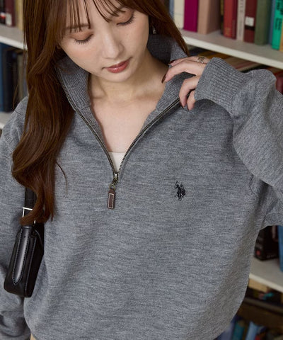 U.S. POLO ASSN. × PUBLUX / 刺繡半拉鍊針織衫（日本聯名限定）