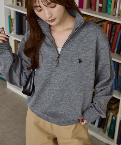 U.S. POLO ASSN. × PUBLUX / 刺繡半拉鍊針織衫（日本聯名限定）