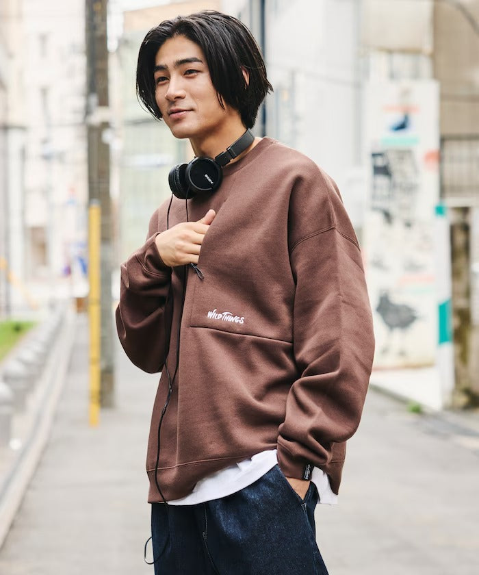 WILD THINGS × FREAK'S STORE / 小標 拉鍊口袋 圓領衫（日本聯名限定）
