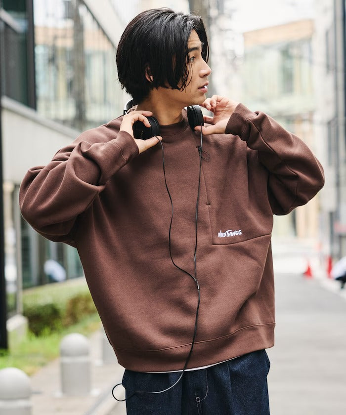 WILD THINGS × FREAK'S STORE / 小標 拉鍊口袋 圓領衫（日本聯名限定）