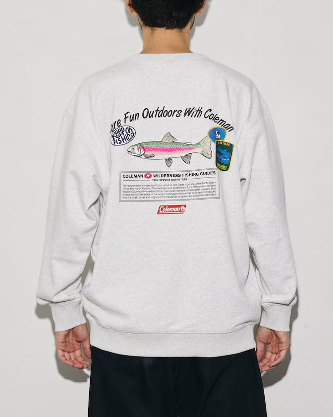 Coleman × FREAK'S STORE / 鱒魚釣具背印 圓領衫（日本聯名限定）