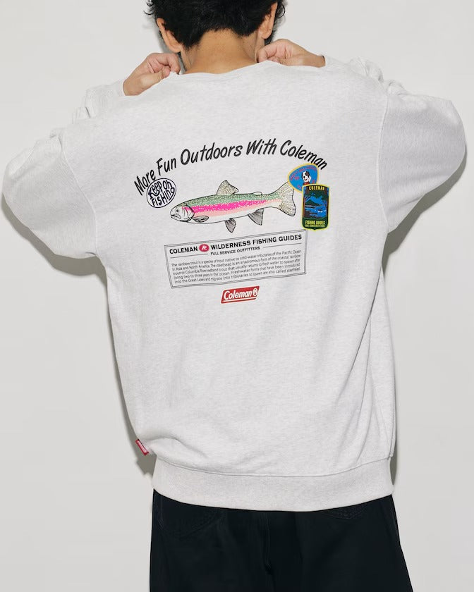 Coleman × FREAK'S STORE / 鱒魚釣具背印 圓領衫（日本聯名限定）