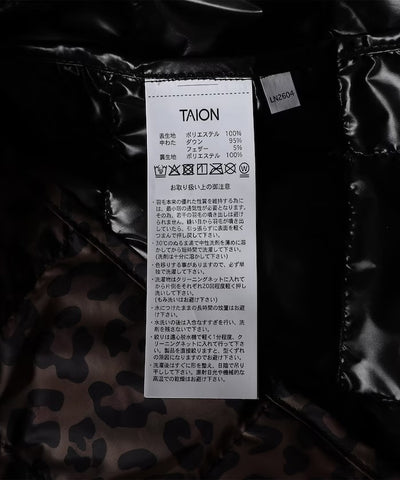 TAION / 圓領按扣內層 羽絨外套