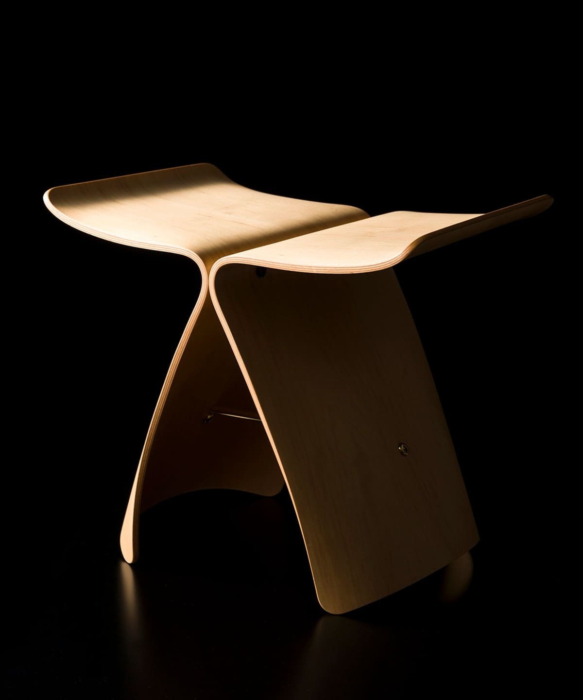 天童木工 / 柳宗理 蝴蝶椅凳（Butterfly Stool）